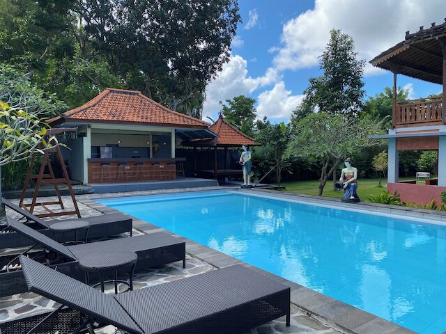 コーブ ベリビング サリ