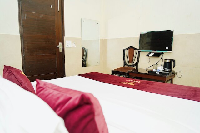 ホテル アースコンチネンタル By Admire Stays