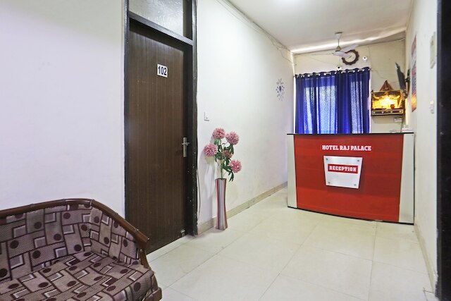 ホテル ラージ パレス