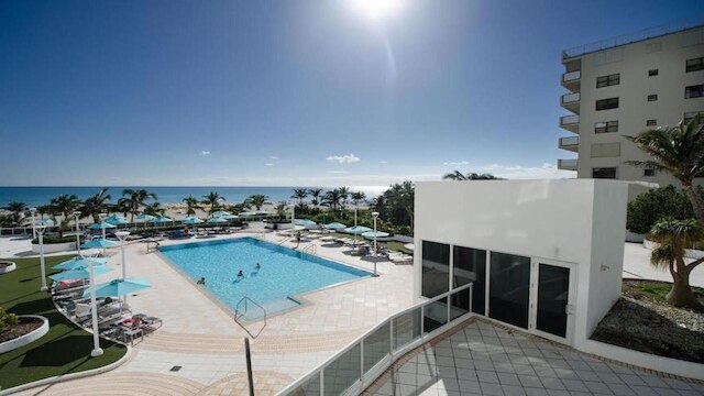 8 ゲスト - プール - マイアミ ビーチ ウィズ オーシャン ビューズ