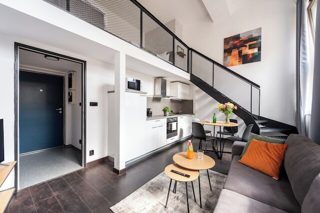 コージー アパートメンツ オン クルジーコヴァ