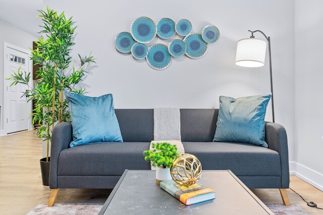 スタイリッシュ 1 ベッドルーム イン レイクビュー - ブロンプトン 1 リプレゼンタティブ