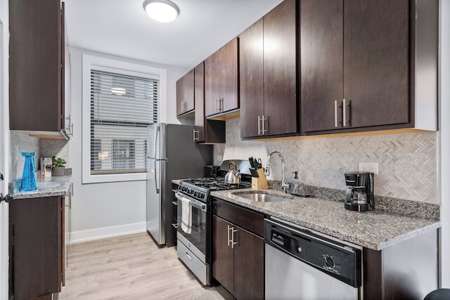 スタイリッシュ 1 ベッドルーム イン レイクビュー - ブロンプトン 1 リプレゼンタティブ