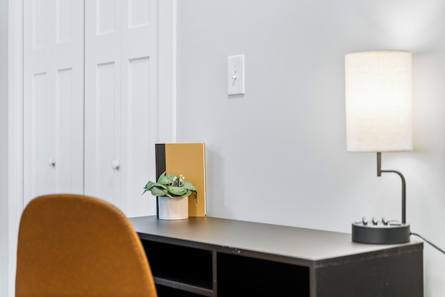 スタイリッシュ 1 ベッドルーム イン レイクビュー - ブロンプトン 1 リプレゼンタティブ