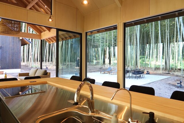 and FOREST勝浦 竹の離れ