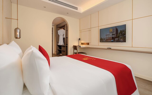 ル カレ ヒュー