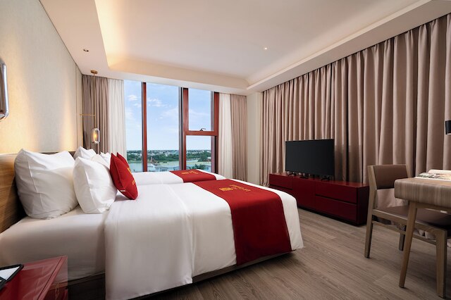 ル カレ ヒュー