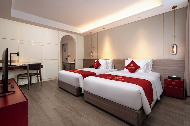 ル カレ ヒュー