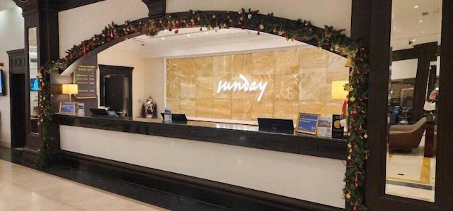 ベルヴィラ ホリデー インターナショナル ドバイ マス