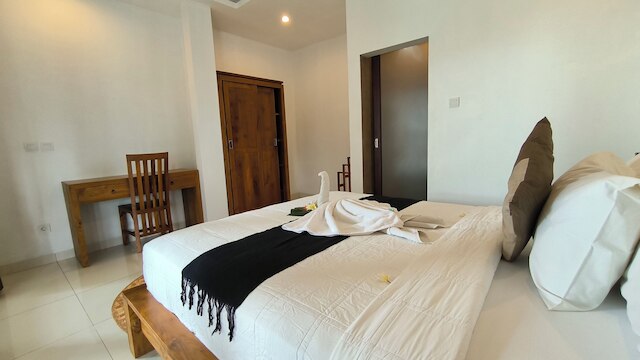 ダルマ スウェタ