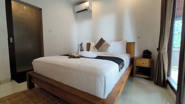 ダルマ スウェタ