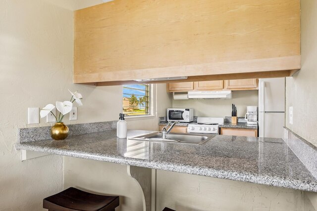 カウアイ プランテーション ハレ スイーツ J12 1 ベッドルーム コンド