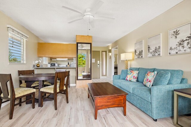 カウアイ プランテーション ハレ スイーツ J12 1 ベッドルーム コンド