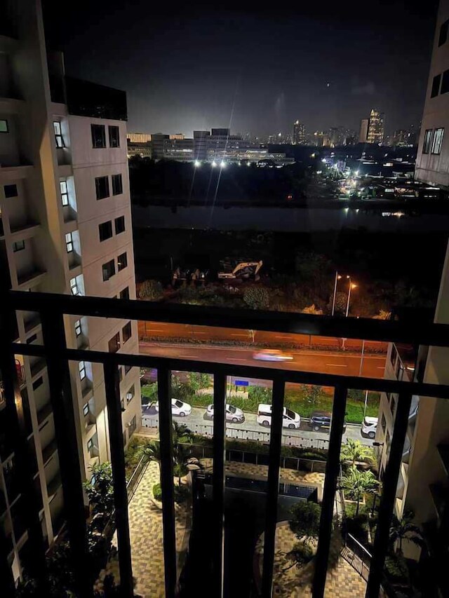 ショア レジデンシズ ニア MOA