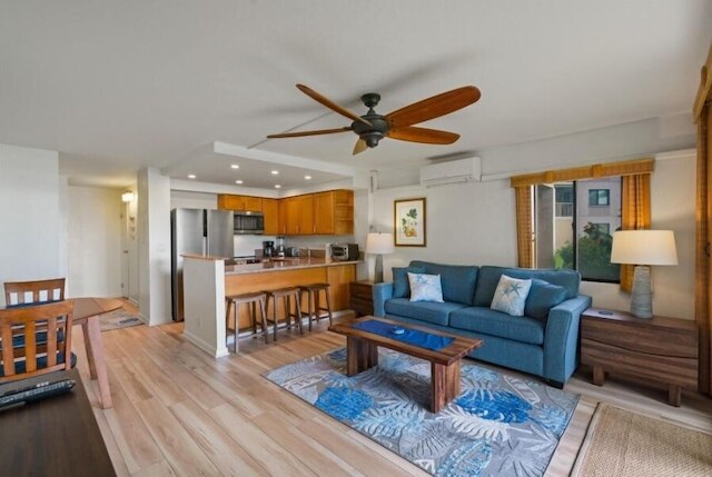 マアラエア カイ #102 1 ベッドルーム コンド