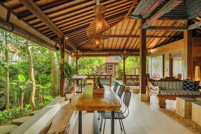 ヴィラ ダルナ ウブド