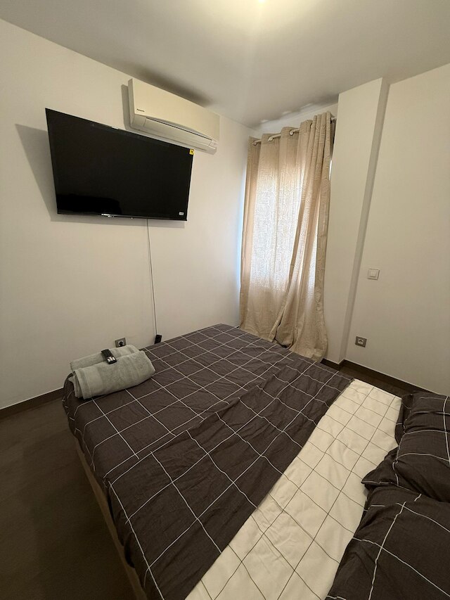 ルーム トゥデイ マドリード ガブリエル ウセラ