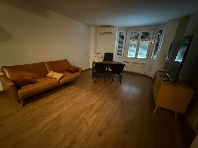 ルーム トゥデイ マドリード ガブリエル ウセラ