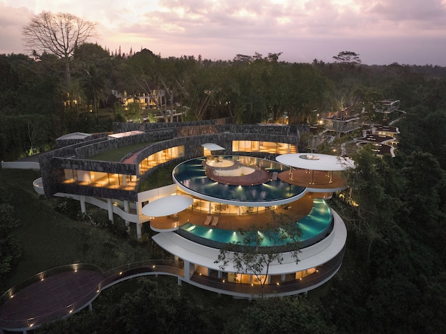 ブミ キナール スカイライト