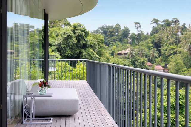 ブミ キナール スカイライト