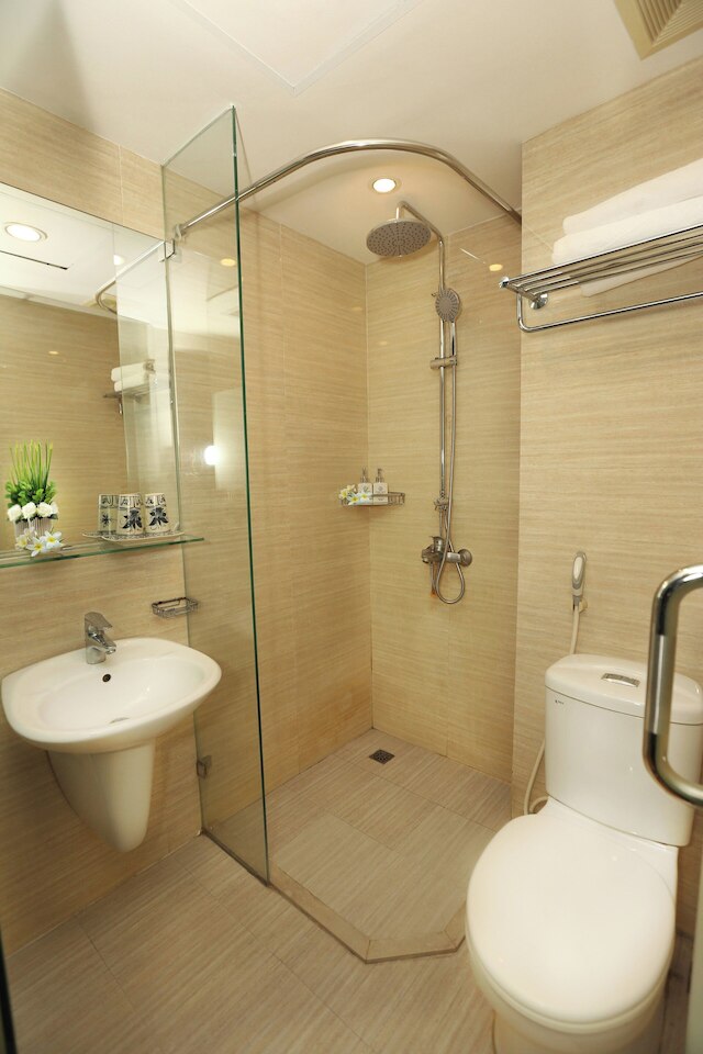 エイビアリー ハノイ ホテル & トラベル