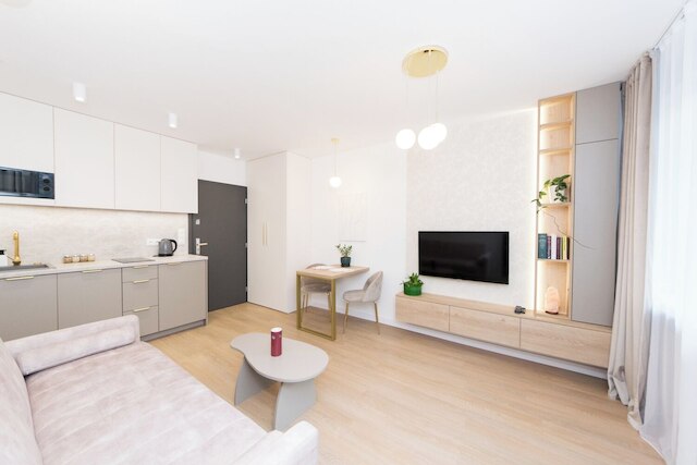 コージー フラット ウィズ ア ガーデン