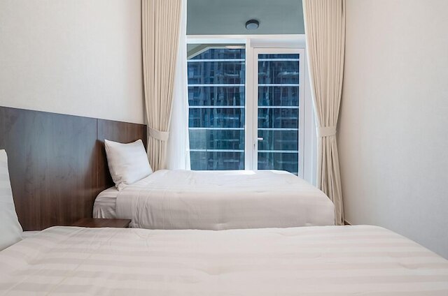 コンテンポラリー 2 ベッドルーム アパートメント フリー ファーニッシュド