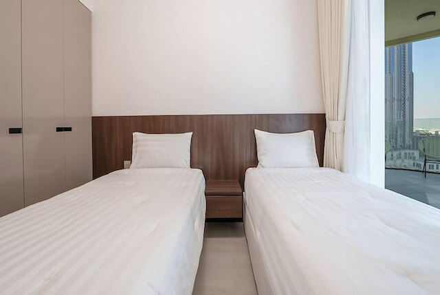 コンテンポラリー 2 ベッドルーム アパートメント フリー ファーニッシュド