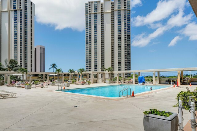 アラ モアナ ホテル ルーム ニア ビーチ