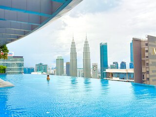 イートン レジデンス by クリスタル