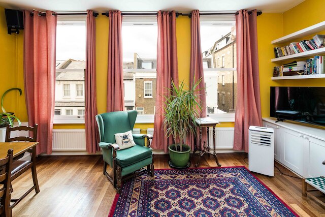 エレガント アンド ピースフル 2 ベッド アパートメント - バロンズ コート / ロンドン