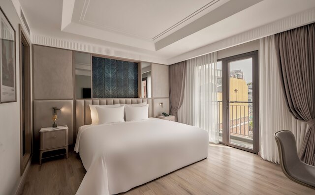 ラ シエスタ プレミアム レイクサイド