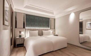 ラ シエスタ プレミアム レイクサイド