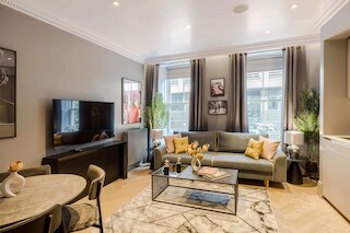 ザ シークレット チェンバー - コベント ガーデン by フランキー セイズ