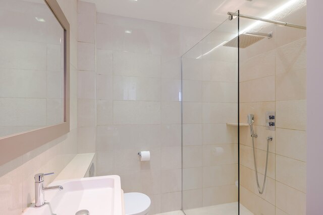 モダン タイムズ - コベント ガーデン by フランキー セイズ