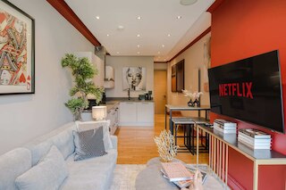 ザ オナラブル - ブルームズベリー スクエア バイ フランキー セイズ