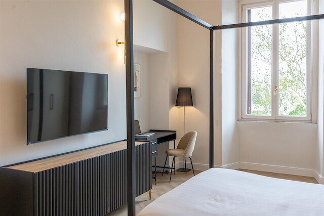 メリーニ ビュー アパートメント