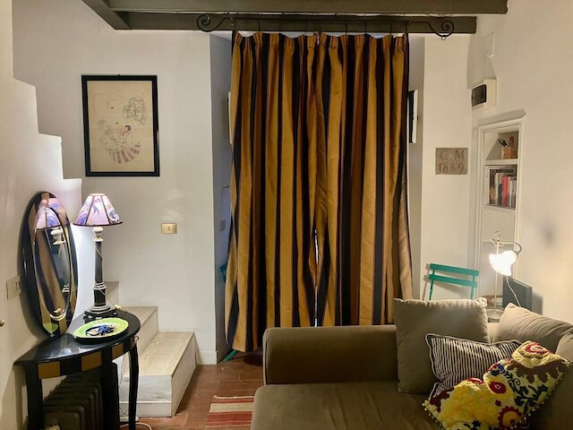 パラッツォ マッシモ エンチャウンティング アパートメント