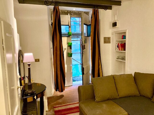 パラッツォ マッシモ エンチャウンティング アパートメント