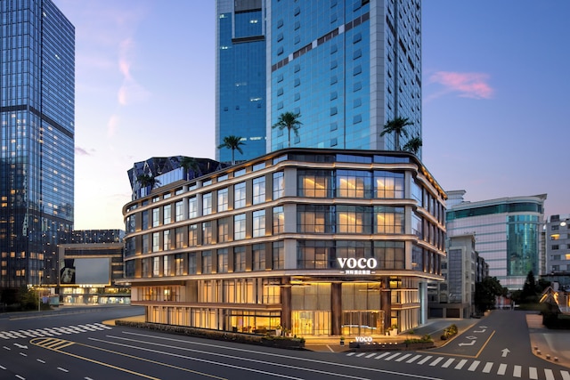 voco Chengdu Chunxi Road by IHG