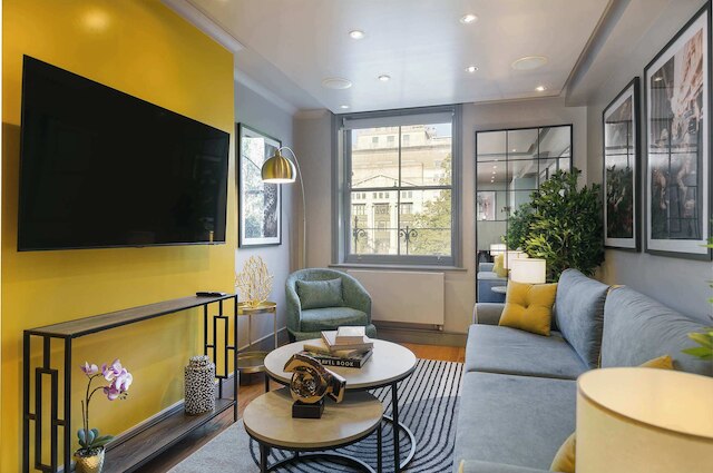 ザ ジョージアン ウィンク ブルームズベリー by フランキー セイズ