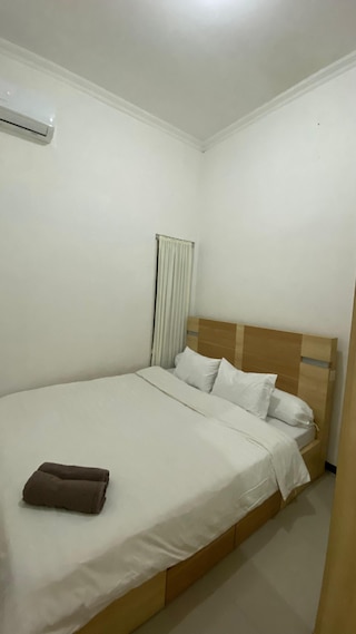 オマ クロン マリオボロ