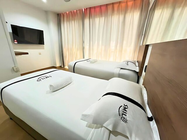 スマイル ホテル ダマンサラ トロピカル