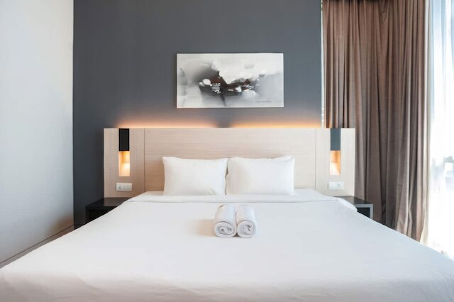 スイス ガーデン レジデンシズ by エミリー