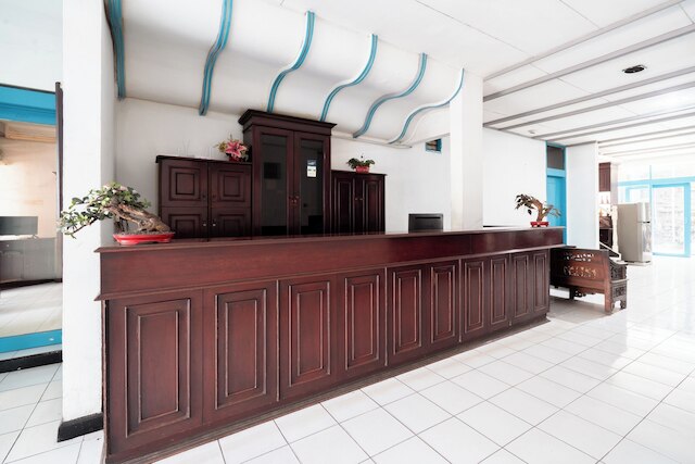 サルティカ ホテル