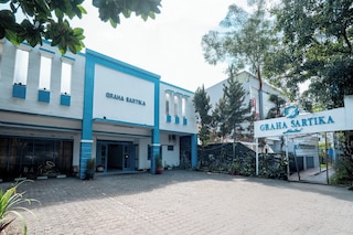 サルティカ ホテル