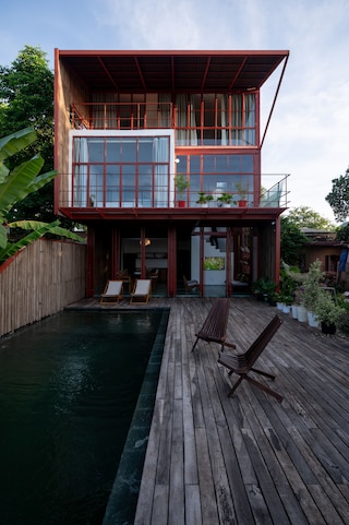 スカーレット パビリオン ホームステイ