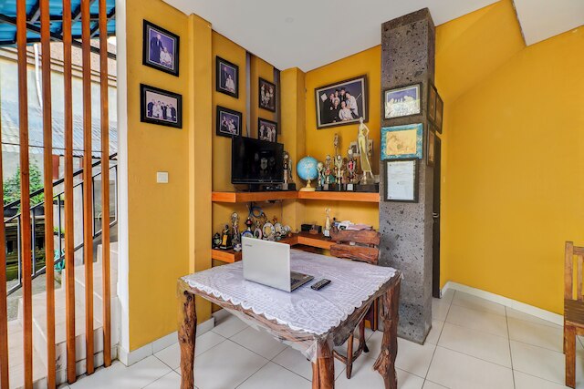 コレクション O バリ ニア デサ マス ウブド