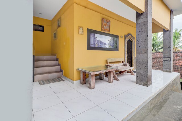 コレクション O バリ ニア デサ マス ウブド