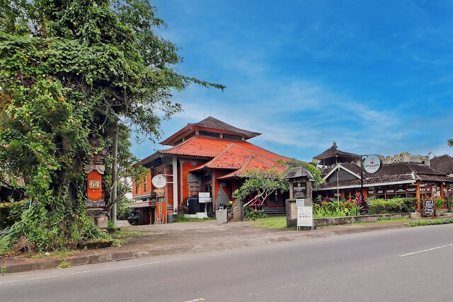 コレクション O バリ ニア デサ マス ウブド